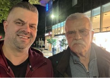 Arben Derhemi i del në mbrojtje aktorit Robert Ndrenika: Pse jemi kaq gjakatarë që gjykojmë një artist të madh në mënyrë mesjetare