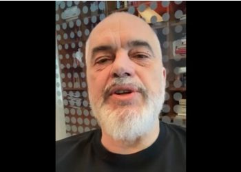 Arrestimi i Veliajt, Rama do mbledhë në orën 16:30 punonjësit e bashkisë në sheshin ‘Skënderbej’ 