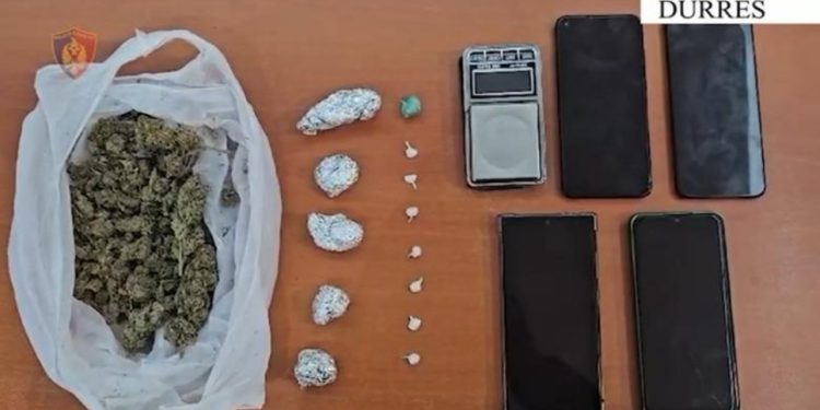 EMRAT/ Akuzohen për drogë dhe vjedhje, arrestohen 6 persona në Durrës