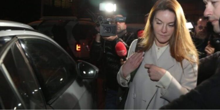 Zbardhet një tjetër rast/ Si Ajola e Veliajt mori 18 mijë dollarë nga ambasada e SHBA