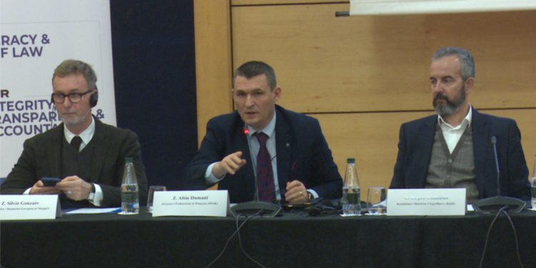 Zëri i Amerikës/ Krimi zgjedhor, Dumani i “përgjigjet” Ramës: Askush të mos frikësohet nga hetimet, nëse nuk shkel ligjin!