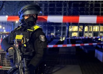 Sulm me thikë në Berlin, plagoset një person pranë memorialit të Holokaustit