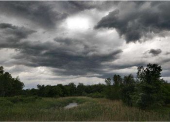 Rriten temperaturat, por rikthehen reshjet e shiut, parashikimi i motit