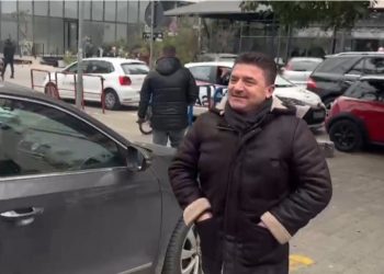Ish-kryetari i Kavajës, Elvis Roshi paraqitet në SPAK