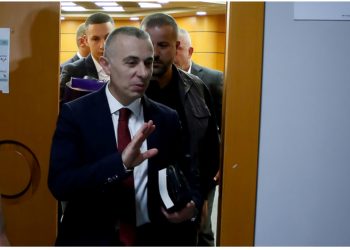 I shpëtoi atentatit në vitin 2019, ish-prokurori Arjan Ndoja futet në primaret e PD-së