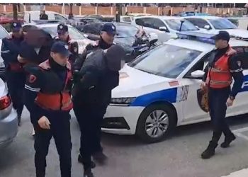 EMRAT/ Goditën me sende të forta një person, arrestohen 4 autorët në Durrës