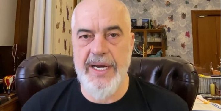 “Komente vl”, ndjekësit e kritikojnë në rrjetet socaile, Rama: Profile fallso të “bufit të kënetës”