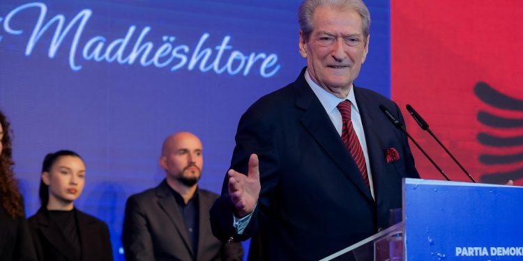 Berisha: Rama është armik i egër i kombit shqiptar! Nuk paraqet asnjë arritje në 12 vite, por i kanë mbetur në gojë zhabat