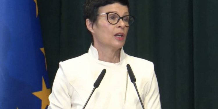 “Jam optimiste, sepse është bërë progres”/ Komisionerja Marta Kos: Shqipëria do t’i mbyllë negociatat brenda vitit 2027!