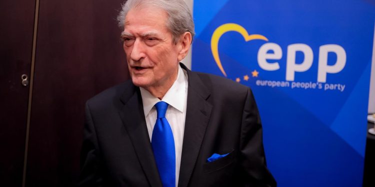 Berisha në samitin e PPE-së: Narkoshteti në Shqipëri është pengesa kryesore e integrimit të në BE