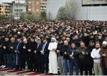 Moszbatimi i orarit të faljes së namazit, reagon Komuniteti Mysliman i Shqipërisë: Arsye teknike