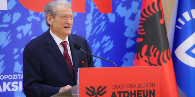 Berisha: Lista e mbyllur e Edi Ramës është lista e Skapistëve, e atyre që hyjnë e dalin në Skap dhe kërkojnë votën që të mbrohen