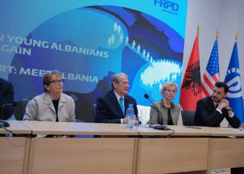 Berisha: Vendimi i parë do të jetë rikthimi i Tik Tok, pasi ky është një akt censure i bërë nga Edi Rama