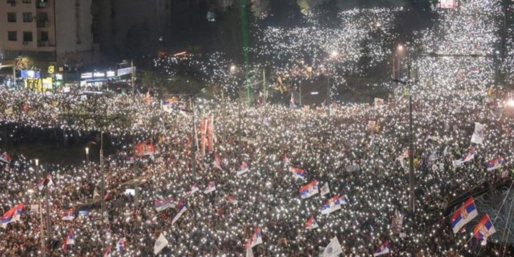 Teknologjia në protestat serbe, si në Revolucionin Rumun, çfarë është arma zanore?