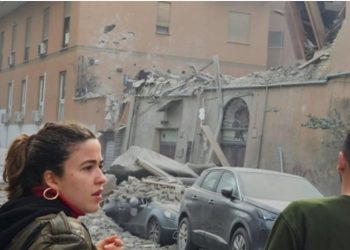 Shpërthim i fuqishëm në një godinë në Romë, shembet ndërtesa