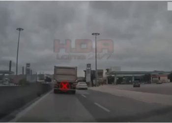 VIDEO/ Manovra të rrezikshme në autostradën Durrës-Tiranë, policia identifikon shoferin e kamionit