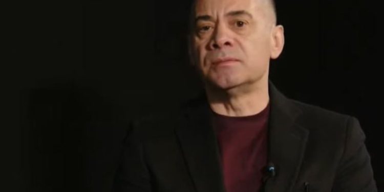 “Të qenurit numri 2 në politikën shqiptare është propozim i rrezikshëm”, Arben Ahmetaj: Arrestimi i Veliajt, është totalisht një teatër i Ramës