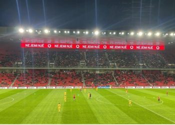 “Duka, Duka të q*fsha motrën”/ Tifozat Kuq e Zi shajnë në kor Armand Dukën, braktisin ndeshjen e Kombëtares pas 3 minutash lojë