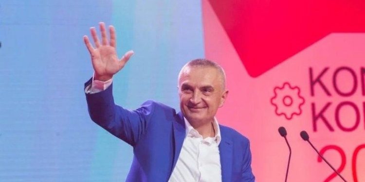 Feston ditëlindjen, Meta reagon nga burgu: Faleminderit!