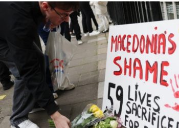 “Kush është i radhës?”/ Mbahet marshim-protestë në Shkup për tragjedinë e Koçanit