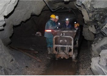 Minatorët e Bulqizës të vendosur për t’ju plotësuar kushtet, akuzojnë sindikatat për heshtjen