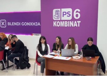 “E provove atë kafen e shëmtut?” Rama batuta me të riun në Njësinë nr.6 në Tiranë: Po muhabet bënin gjermanët? Të pëlqeu qielli?