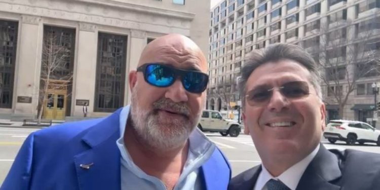 VIDEO/ Chris LaCivita mesazh nga SHBA: Mezi pres të vij, ta bëjmë Shqiperinë Madhështore!