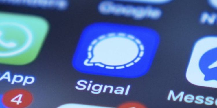 CEO i Signal forcon sigurinë e aplikacionit pas gabimit të administratës amerikane