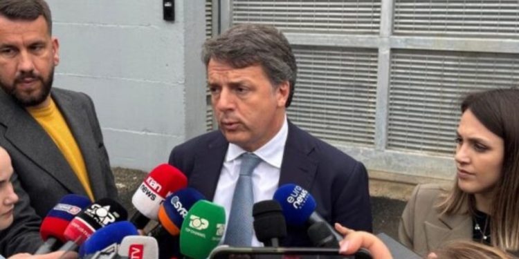 Vizitoi kampin e Gjadrit, Renzi: Të kthehet në qendër për të dënuarit shqiptarë nga drejtësia italiane! Këtë ide e kemi artikuluar edhe në Parlament