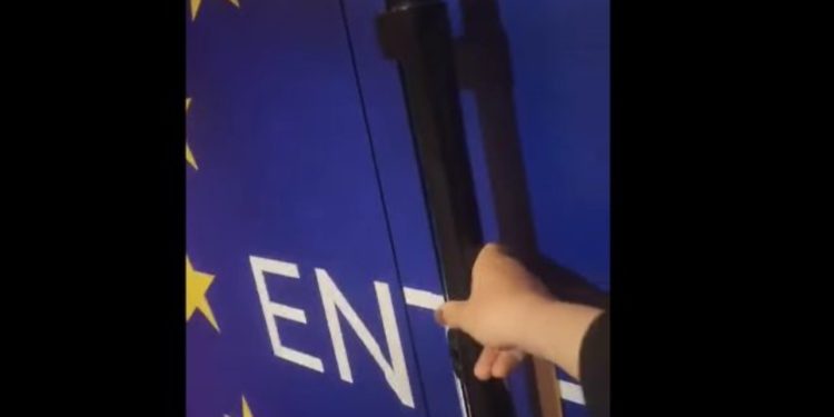 “PS fle, armiku nuk fle”/ Paloka publikon VIDEON: Si po gënjen Rama për mbledhjet e PS-së në orët e vona!