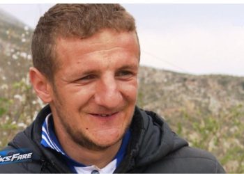 Tepelenë/ 21 vjeçari nuk di të shkruajë dhe as të lexojë: Më ndihmoni, dua të mësoj!