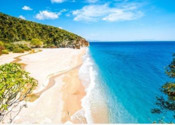 “CN Traveller”: Zbuloni plazhet më të mira në Shqipëri