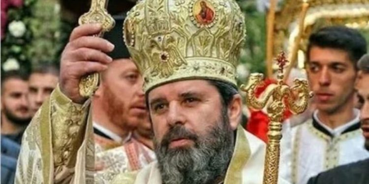 Sot ceremonia e Fronëzimi të Kryepeshkopit Joan, pjesëmarrës përfaqësues të lartë të shtetit shqiptar dhe atij grek