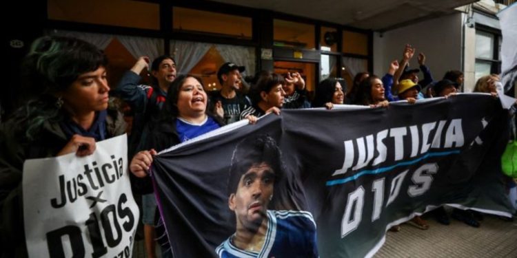 Autopsia zbulon detajet e tmerrshme të ndarjes nga jeta të Maradonës: Kaloi 12 orë agoni, profesionistët e kuptonin lehtësisht