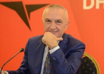 Meta uron për Fitër Bajramin: Të punojmë së bashku për një Shqipëri ku dielli ndriçon për të gjithë