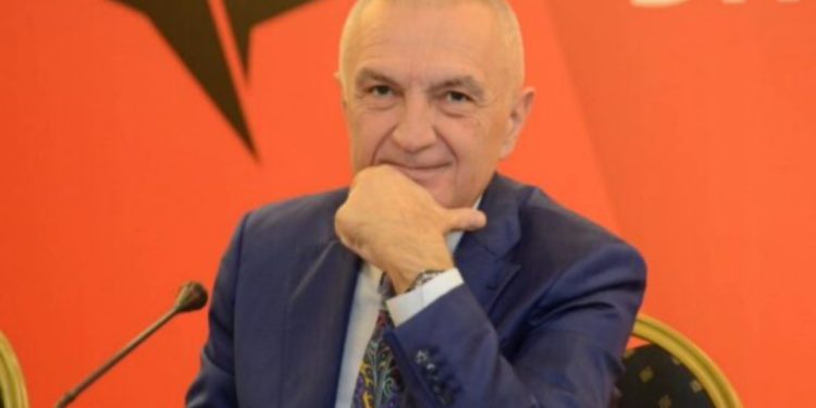 Meta uron për Fitër Bajramin: Të punojmë së bashku për një Shqipëri ku dielli ndriçon për të gjithë