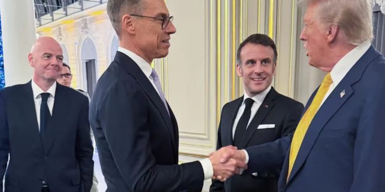 Trump takohet me presidentin e Finlandës, diskutojnë për blerjen e akullthyesve nga SHBA