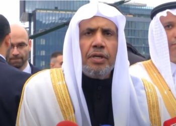 Sekretari i Përgjithshëm i Ligës Botërore të Islamit në Tiranë: Toleranca dhe bashkëjetesa fetare në shoqërinë shqiptare për t’u marrë shembull nga mbarë bota