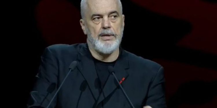 “Administrata është zero”/ Rama i përgjigjet emigrantes: Pjesa dërrmuese e shërbimeve merren në e-albania! Nuk ka nevojë të vish në Shqipëri