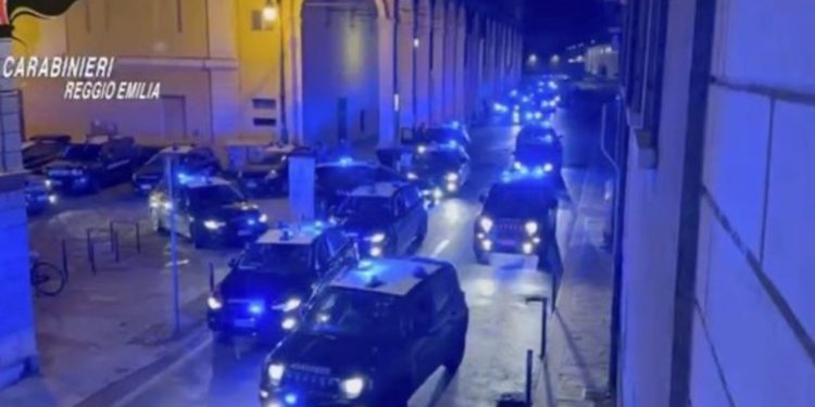 Goditet grupi kriminal në Spanjë! Zbulohen disa magazina e shtëpi bari, në pranga 10 shqiptarë