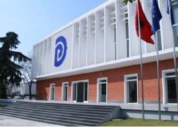 Zhvillohet sot procesi i Primareve në Partinë Demokratike, nis votimi në disa qytete