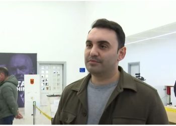 Këlliçi: Fluks i madh votuesish në primaret, mund të shtyhet orari