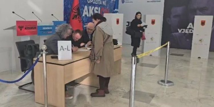 Përfundon numërimi i votave për Primaret e PD në qarkun Berat, njihuni me renditjen e kandidatëve