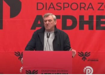 Duka i përgjigjet Ramës: “Këneta” e Rilindjes qelbet era korrupsion. Vota e diasporës mund të largojë sistemin e kalbur