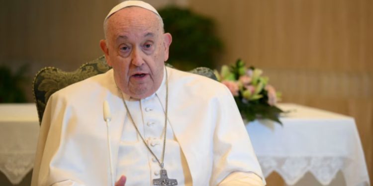 Në spital për më shumë se dy javë, Vatikani: Ja si është gjendja shëndetësore e Papës