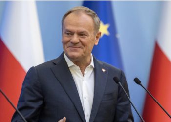 Tusk: Paradoks! 500 milionë europianë u kërkojnë 300 mln amerikanëve t’i mbrojnë nga 140 mln rusë