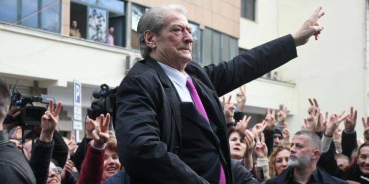 Berisha sot në SPAK, mbështetësit do të mblidhen për protestë