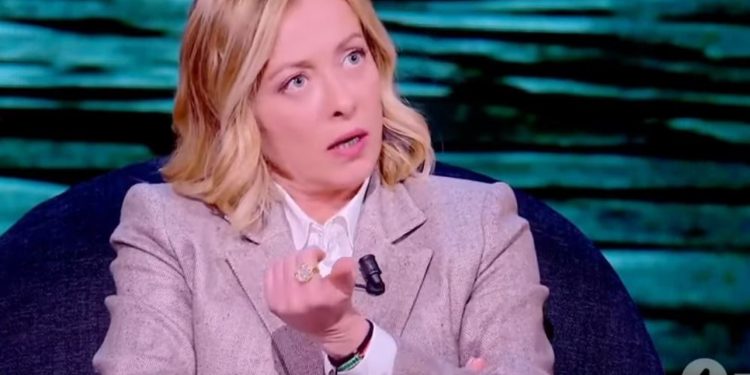 Meloni refuzon propozimin e BE-së: Nuk do të dërgoj ushtarë në Ukrainë