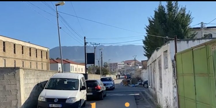 PAMJET/ Tritoli në punishten e sallamit në Fushë-Krujë, shoqërohen në polici disa persona, pronari: S’kam konflikte me njeri!