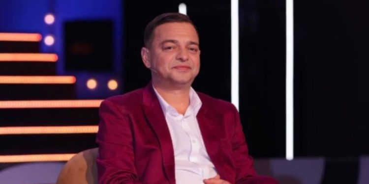 “Kam 10 vjet që e dua, ajo është zemërgur”, Klajdi ndan historinë e dashurisë!